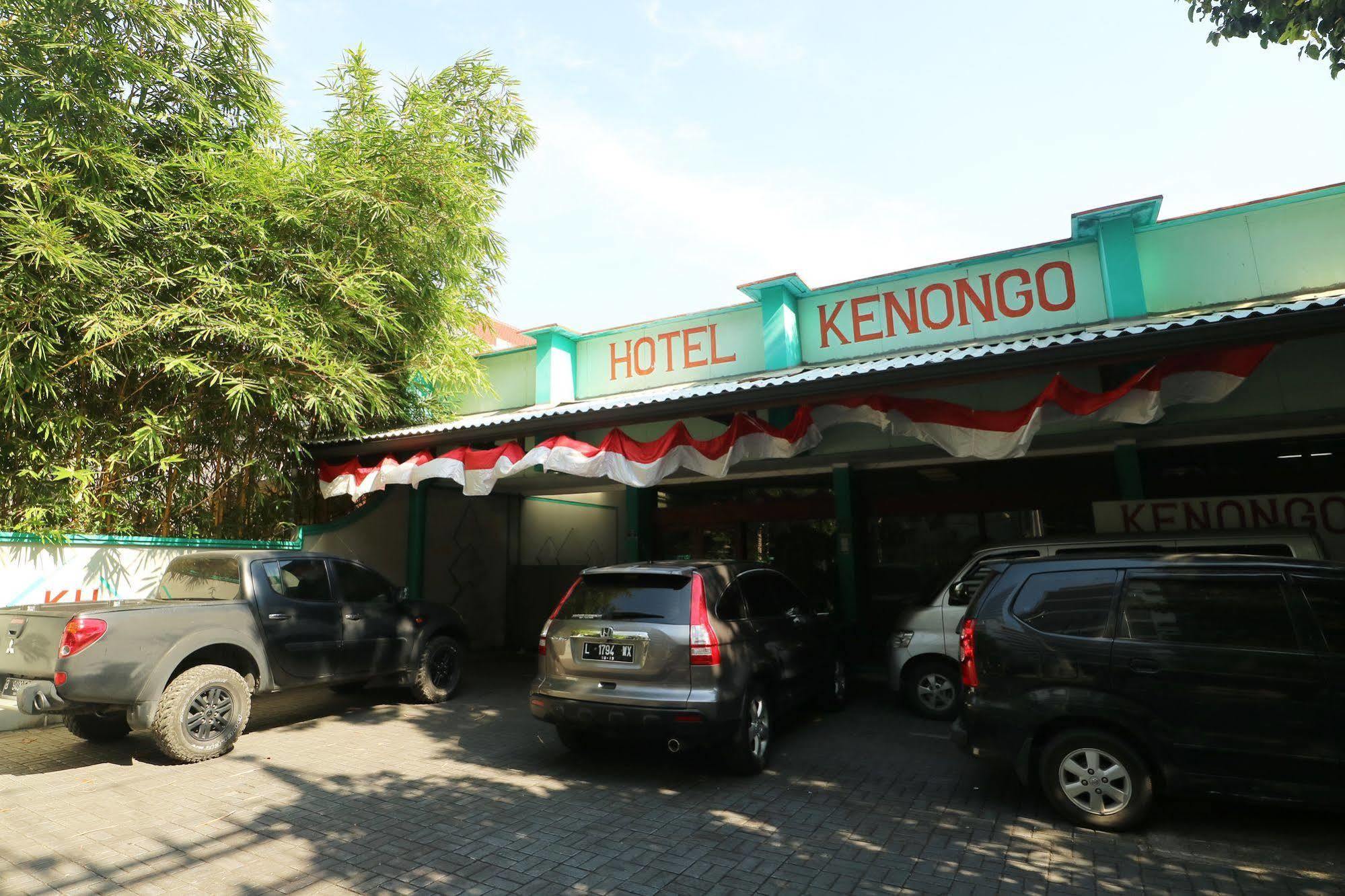 Hotel Kenongo Surabaya Exterior photo